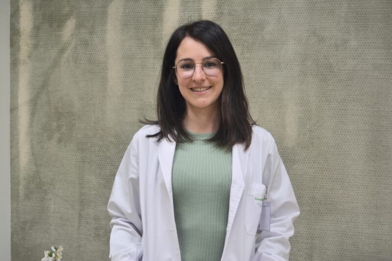 Profesional de Logopedia de MediBilbao Salud en consulta